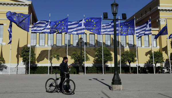 Греки после выборов должны выплатить 24,7 млрд евро налогов