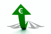 На прорыве в евроинтеграции растет евро